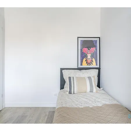 Lily - 15 Minutes To Old Town * Гданьск