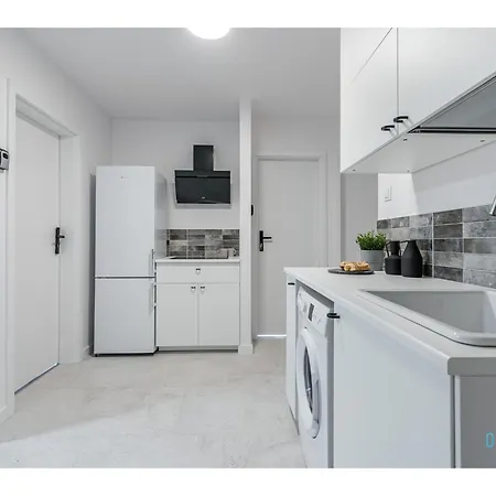 Проживание в семье Lily - 15 Minutes To Old Town